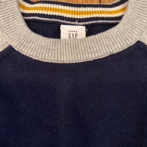 Gap Boys Toddler 3T sweater navy grey great condition - Picture 2 of 5
